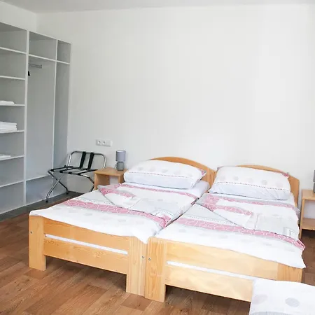 Autocamp Slunce * Žandov